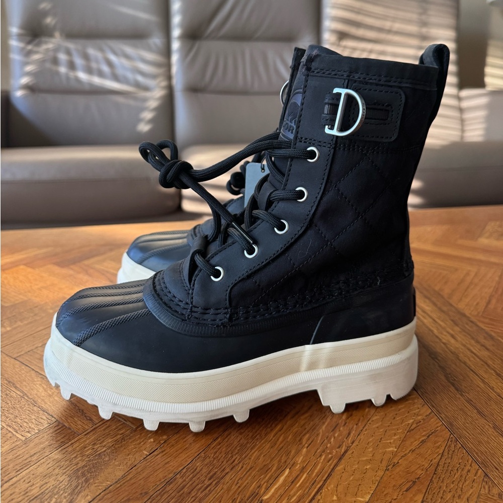 🖤NWT🖤 Sorel Caribou Royal Boot